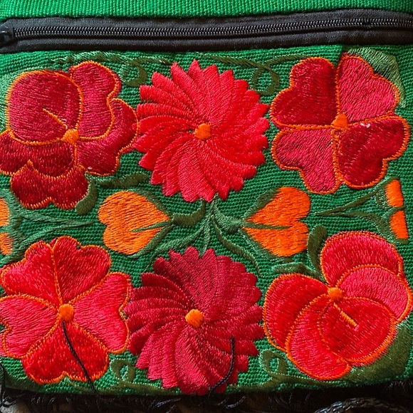 Embroidered purse from Mexico - Picture 2 of 8